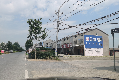 凤凰如何能保证墙体广告的醒目性？