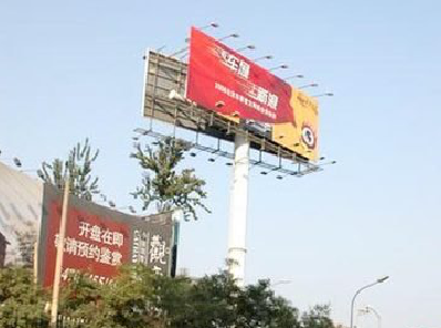 凤凰户外广告怎么做才能让人一眼记住？